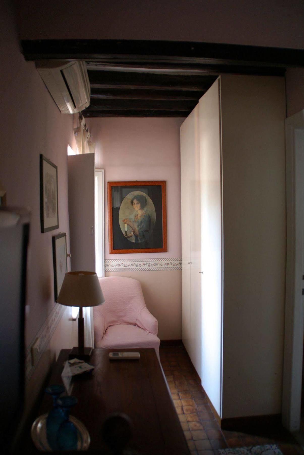 B&B Casa De Luca A Campo De Fiori Řím Exteriér fotografie