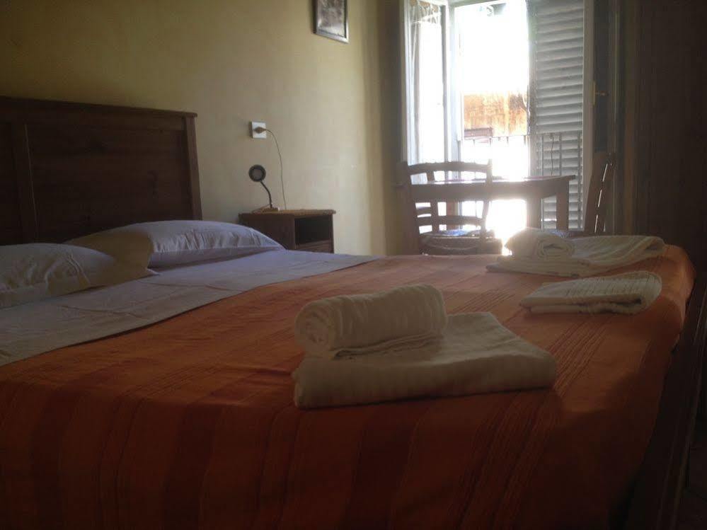 B&B Casa De Luca A Campo De Fiori Řím Exteriér fotografie